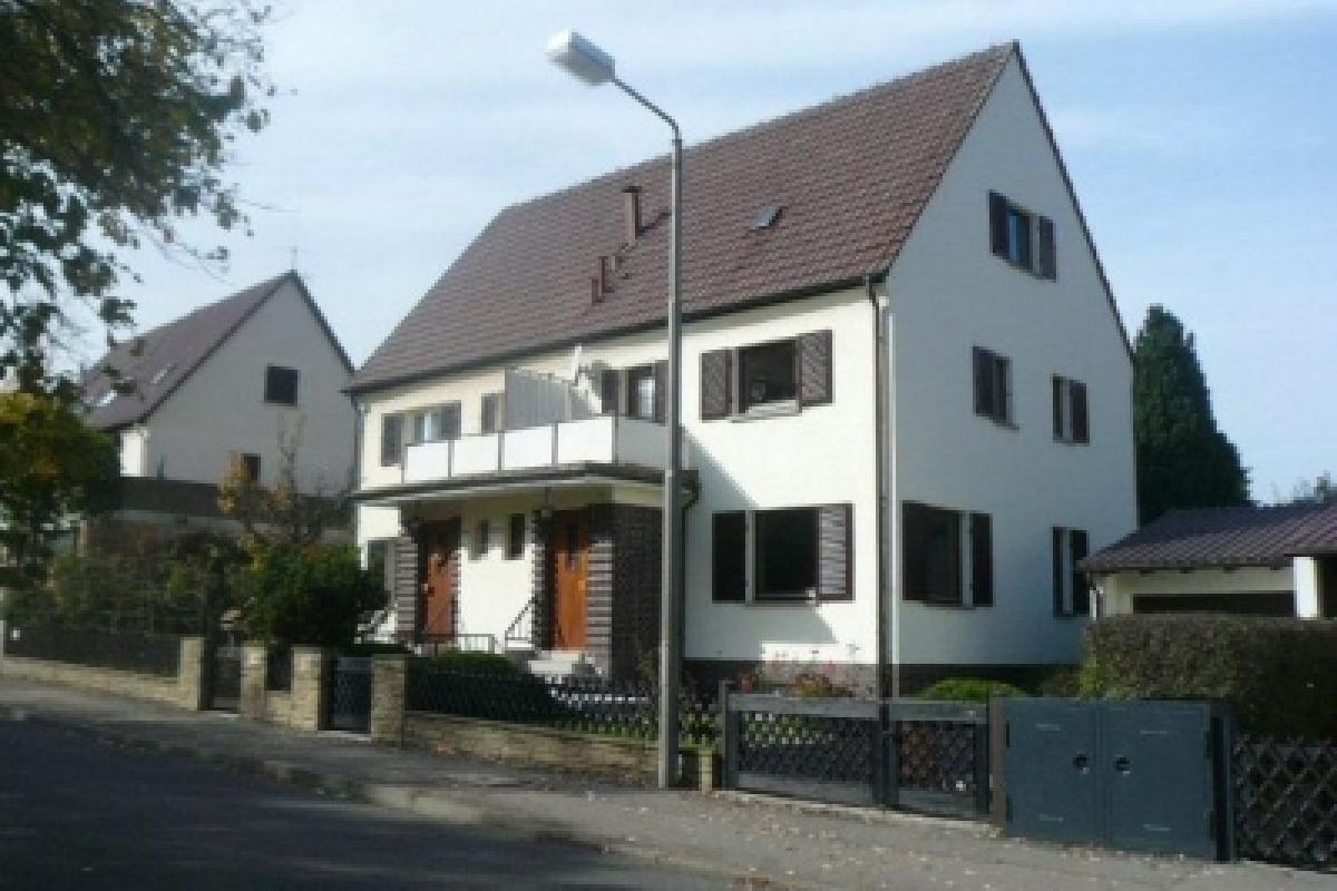 Doppelhaushälfte in Stuttgart-Heumaden